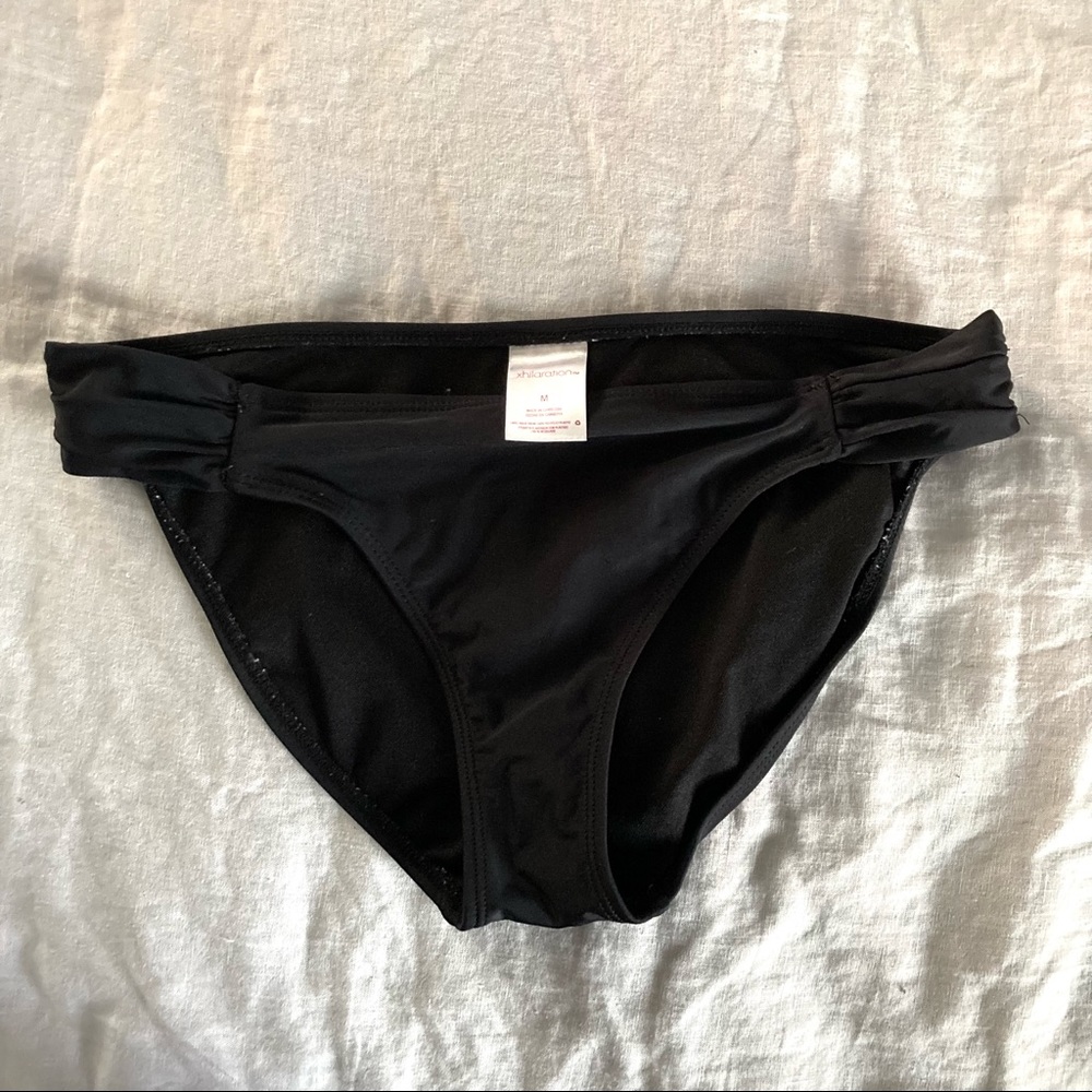 Bikini bottoms - size Medium in black